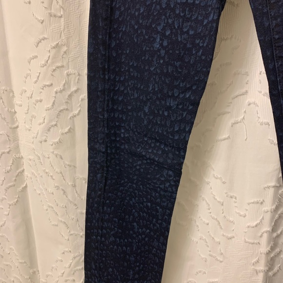 7 For All Mankind skinny jeans size 25 stretch - Picture 2 of 5